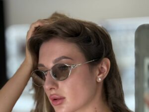 Очки солнцезащитные Miu Miu