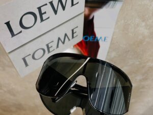 Очки солнцезащитные Loewe Mask