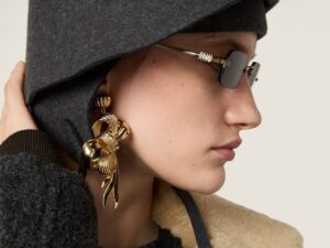Очки солнцезащитные Miu Miu 2 3