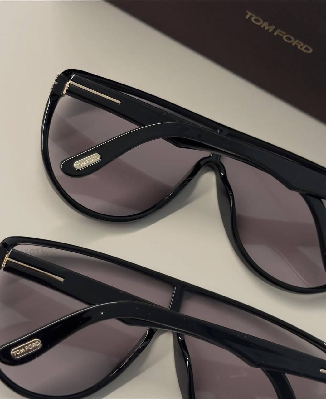 Очки солнцезащитные Tom Ford Achilles