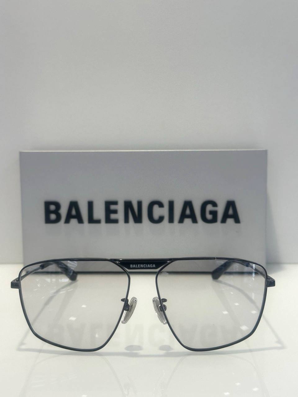 Солнцезащитные очки Balenciaga