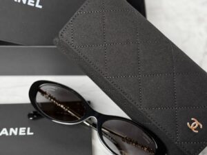Очки солнцезащитные Chanel 2 3