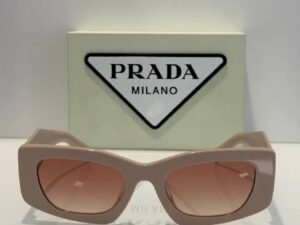 Очки солнцезащитные Prada 2