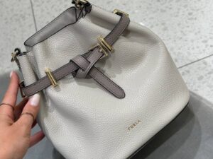 Кожаная сумка-ведро Furla