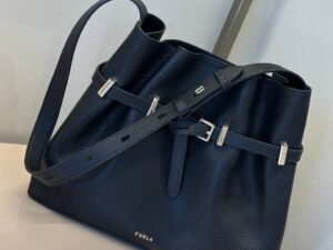 Сумка кожаная Furla