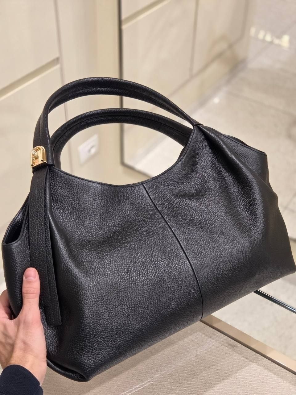 Сумка хобо Furla