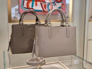 Кожаная сумка Furla Silvie