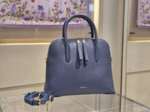 Сумка кожаная Furla