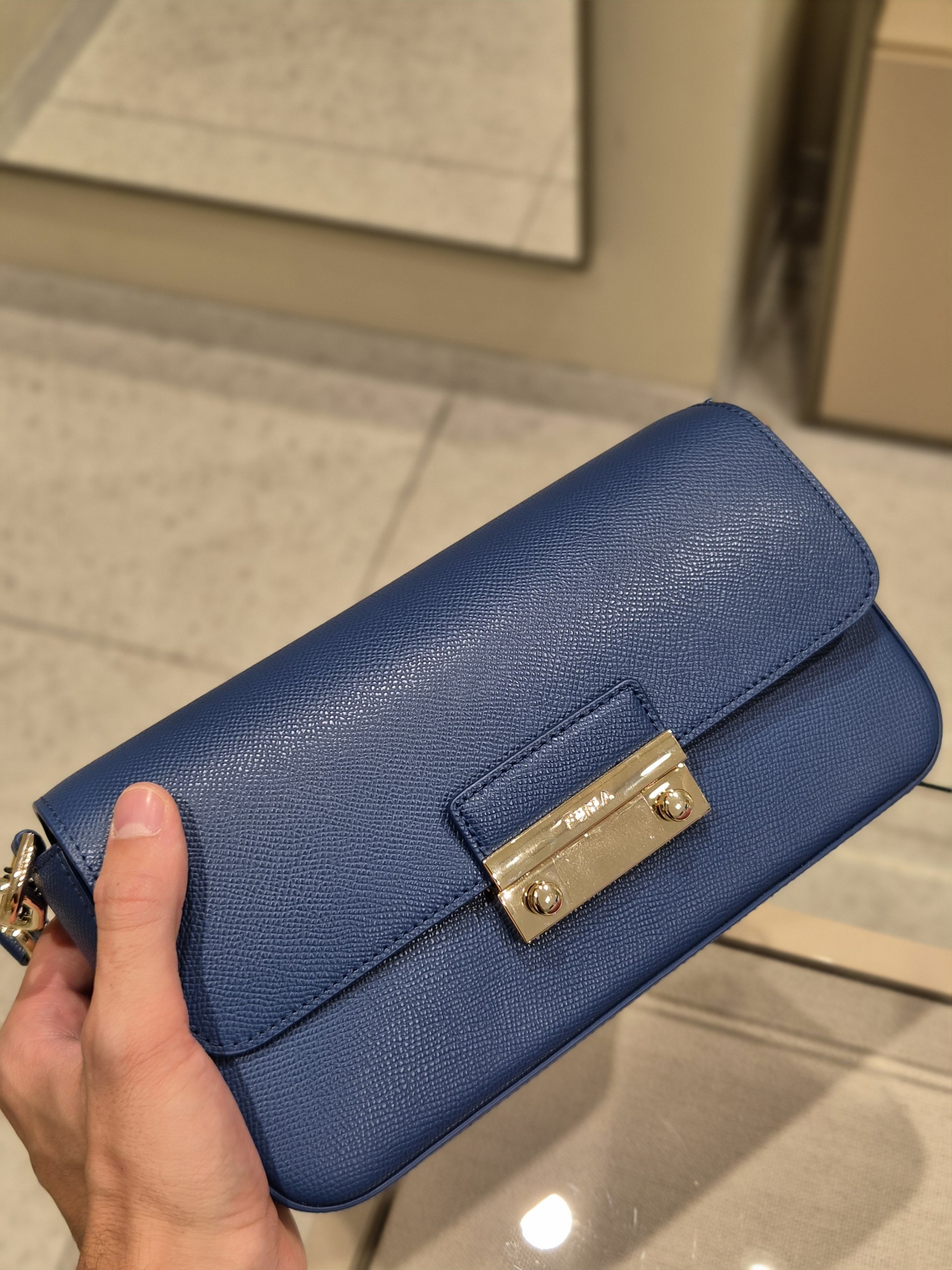 Сумка кросс-боди Furla Sienna