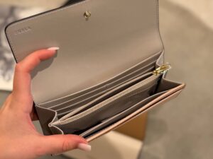 Кошелек кожаный Furla