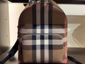 Рюкзак Burberry в клетку BURBERRY