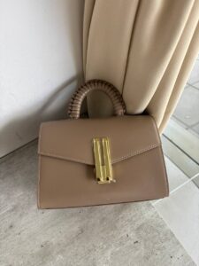 LEATHER COUNTRY 125678