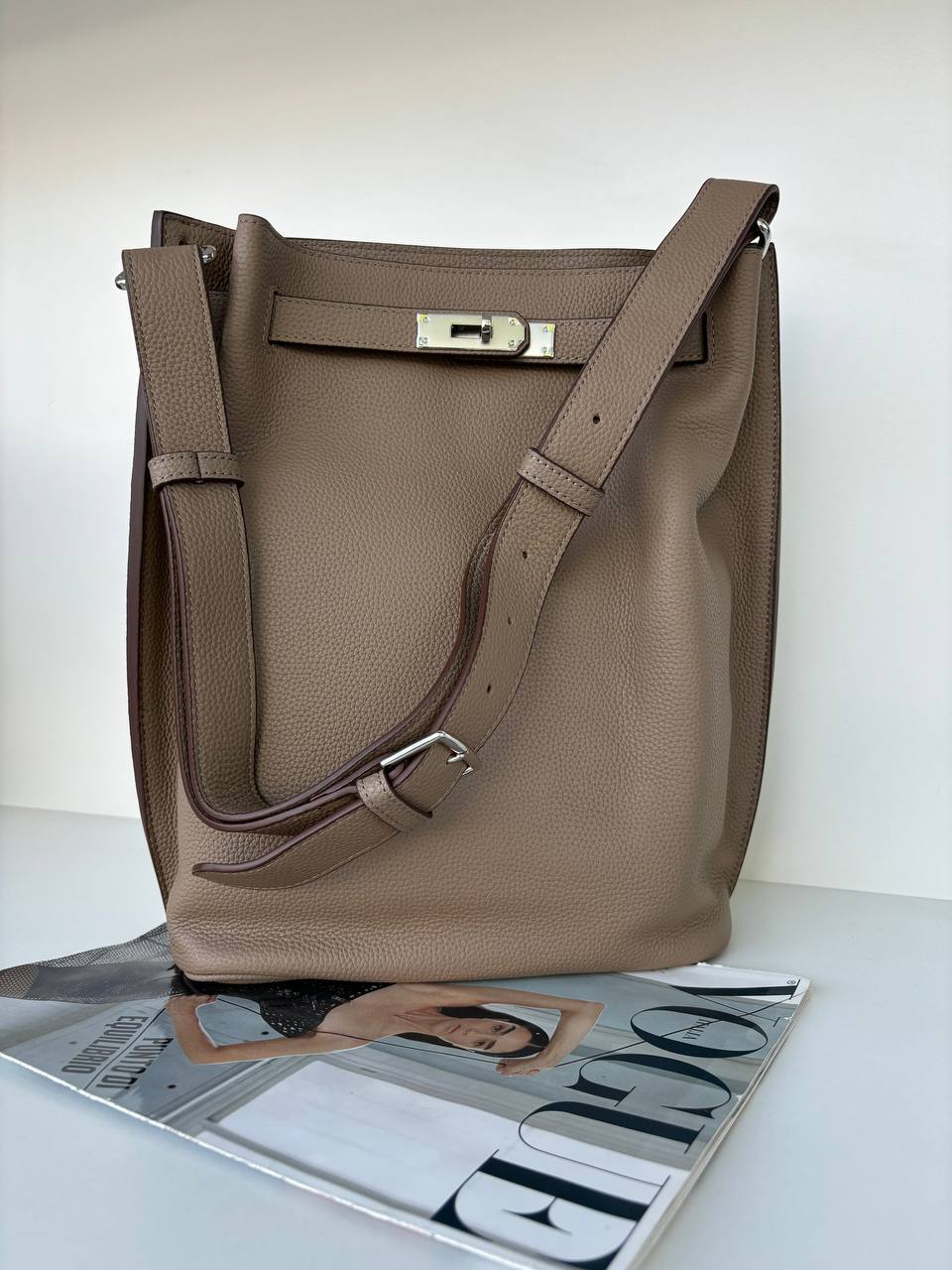 Кожаная сумка на плечо LEATHER