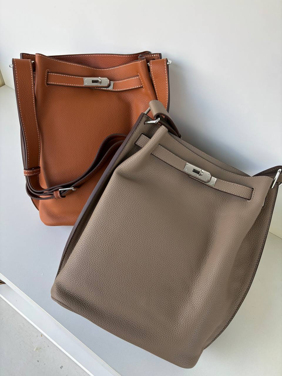 Кожаная сумка на плечо LEATHER