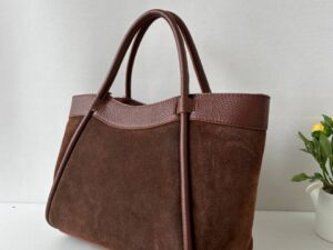 Женская сумка из замши LEATHER