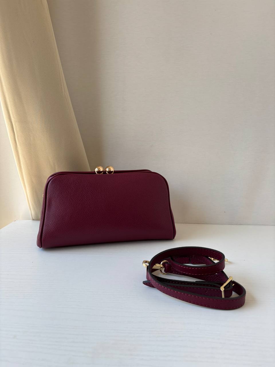Клатч кожаный с фермуаром LEATHER
