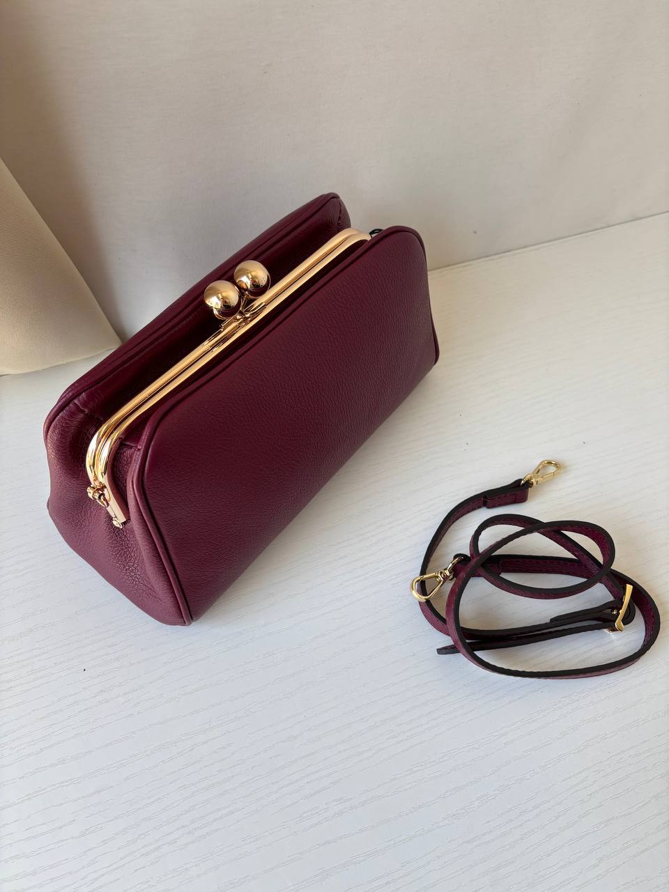 Клатч кожаный с фермуаром LEATHER