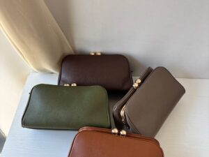 Кожаная сумка с фермуаром LEATHER