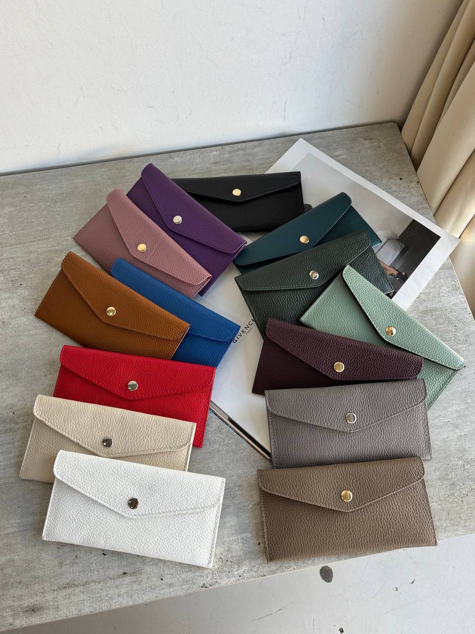 Кошелек-конверт из натуральной кожи LEATHER