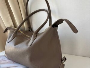 Кожаная сумка тоут тауп LEATHER