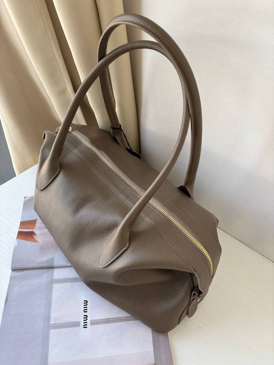 Кожаная сумка тоут тауп LEATHER