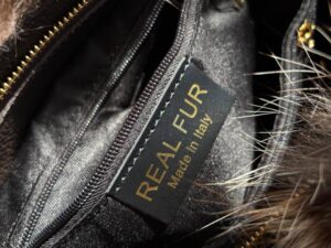 Сумка тоут из меха LEATHER