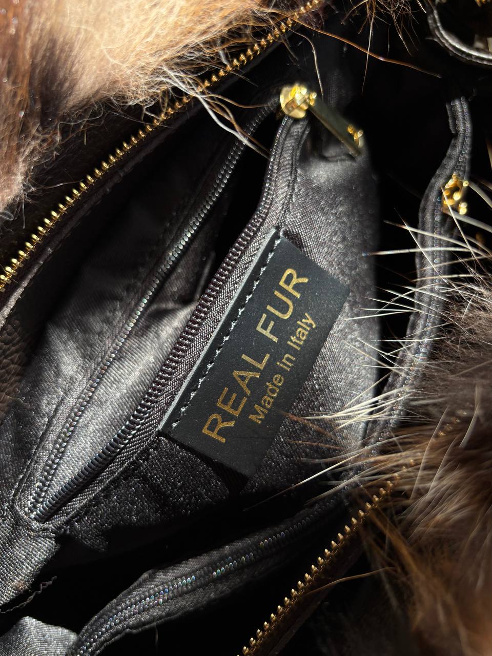 Сумка тоут из меха LEATHER