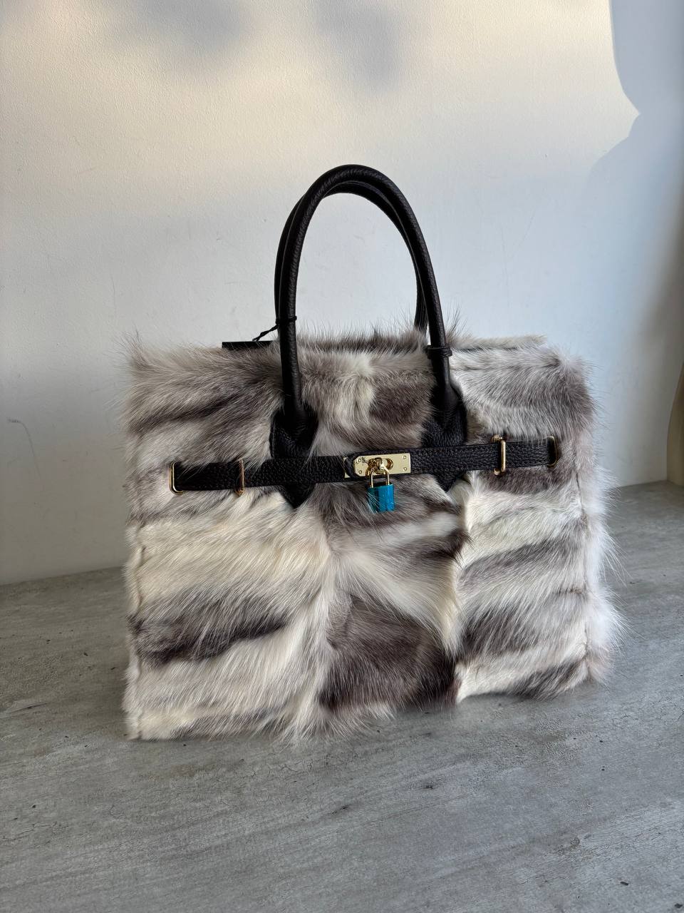 Женская меховая сумка тоут LEATHER
