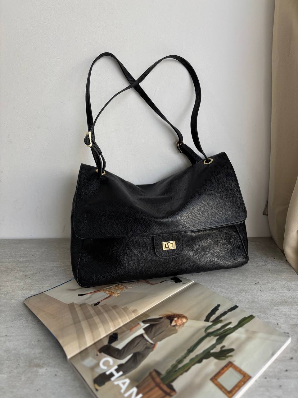 Кожаная сумка на плечо LEATHER