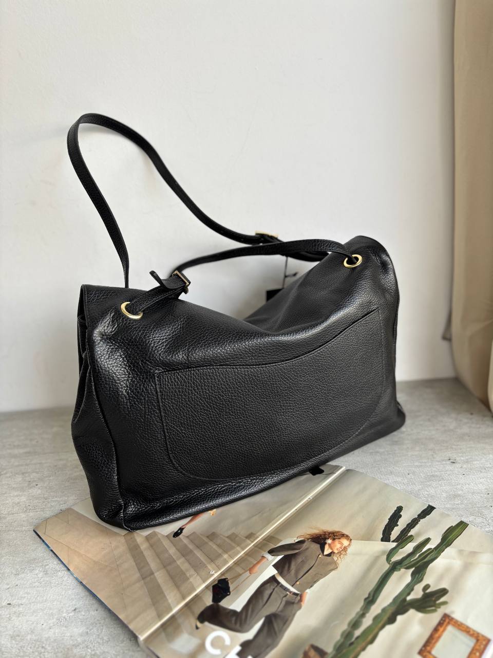 Кожаная сумка на плечо LEATHER