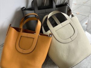 Сумка-тоут из зернистой кожи LEATHER
