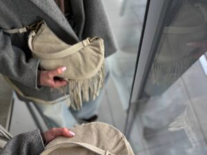 Замшевая сумка с бахромой LEATHER 2 3
