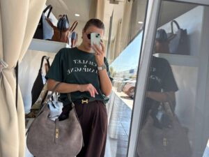 Замшевая сумка-хобо LEATHER COUNTRY — фото 1 Замшевая сумка-хобо LEATHER COUNTRY