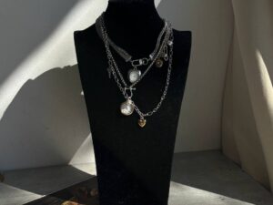 Колье женское с подвесками LEATHER