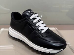 Prada Outlet 131016