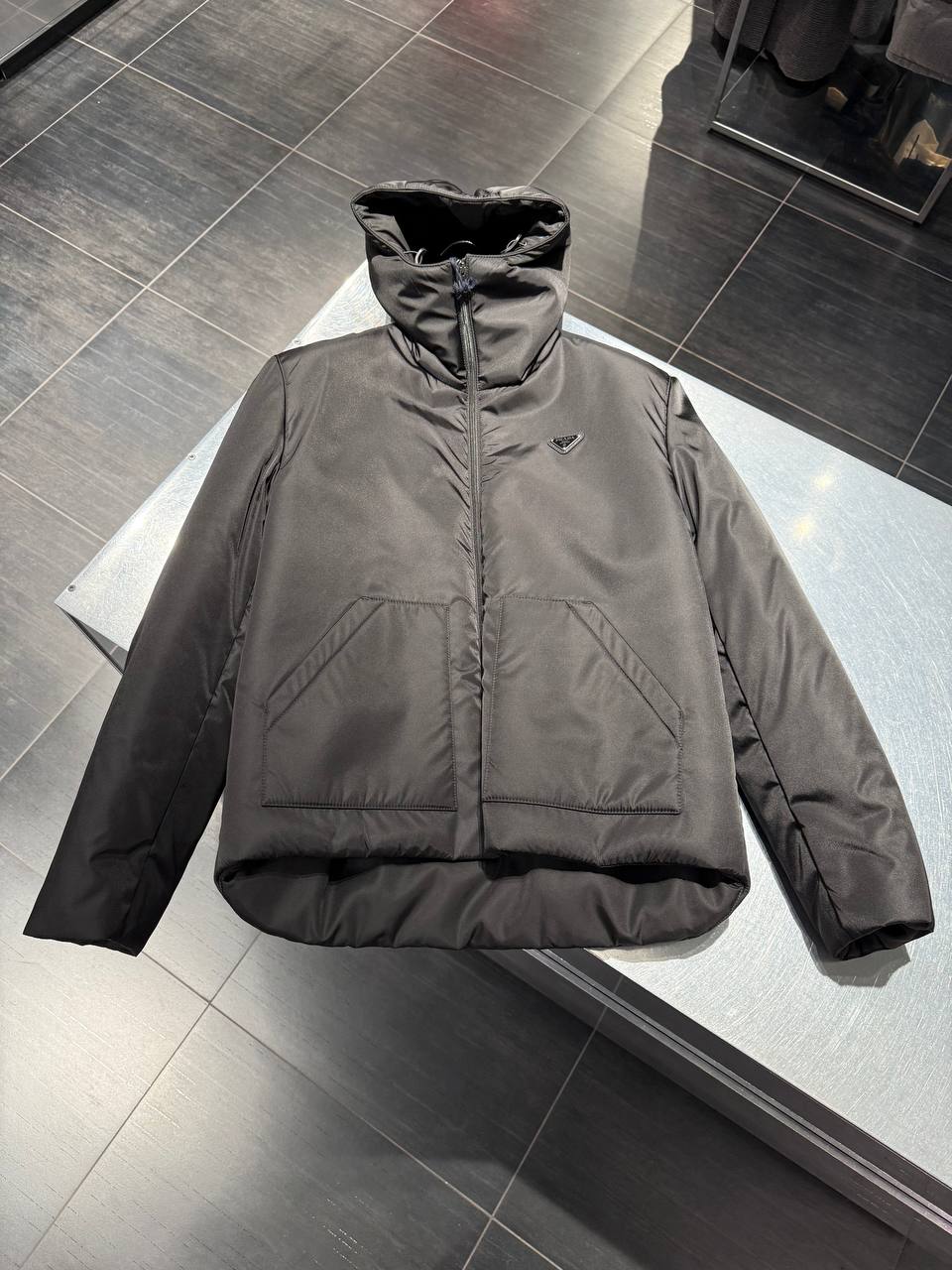 Мужская куртка Prada Re-Nylon Prada