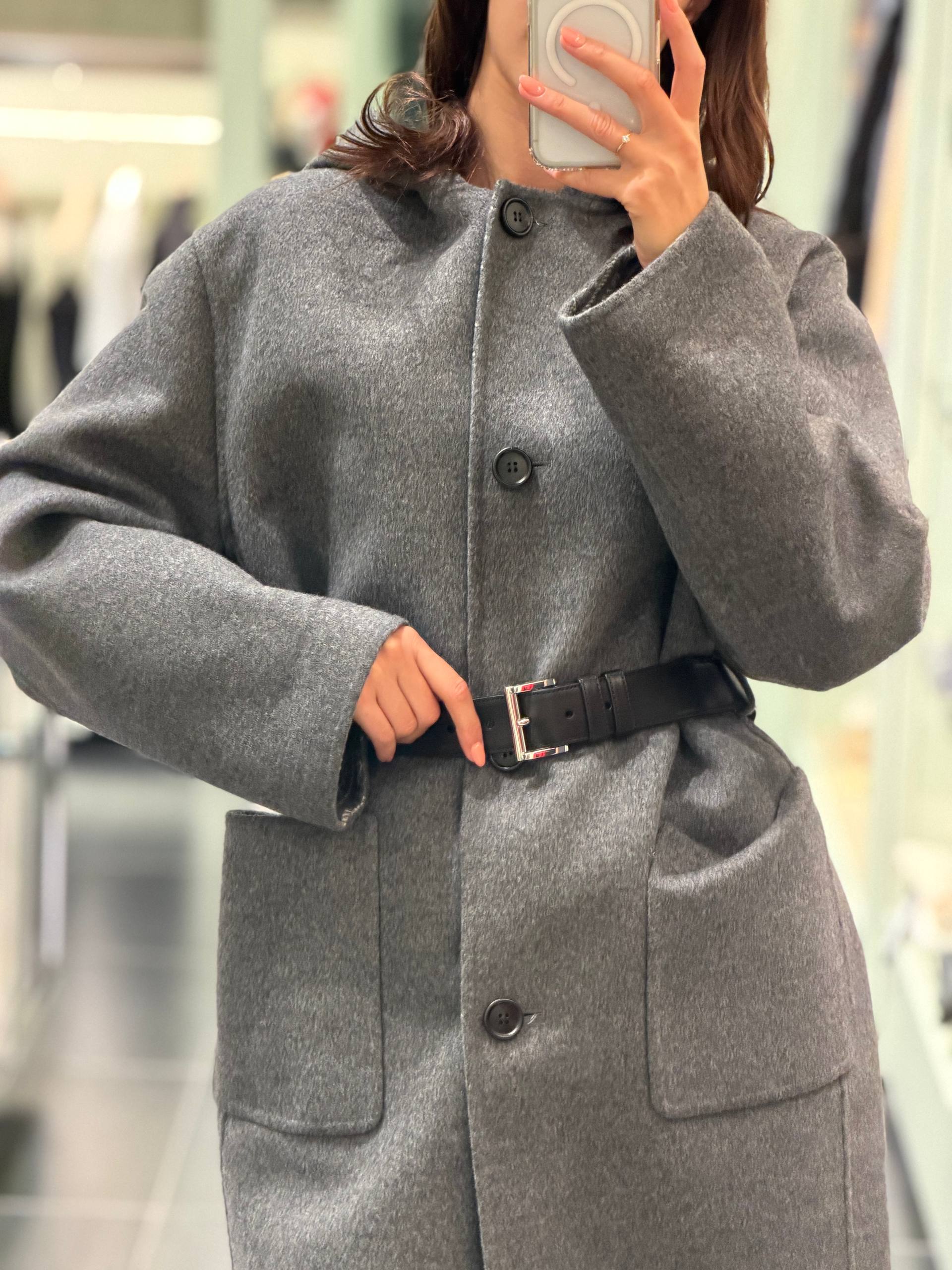 Шерстяное пальто с капюшоном Prada