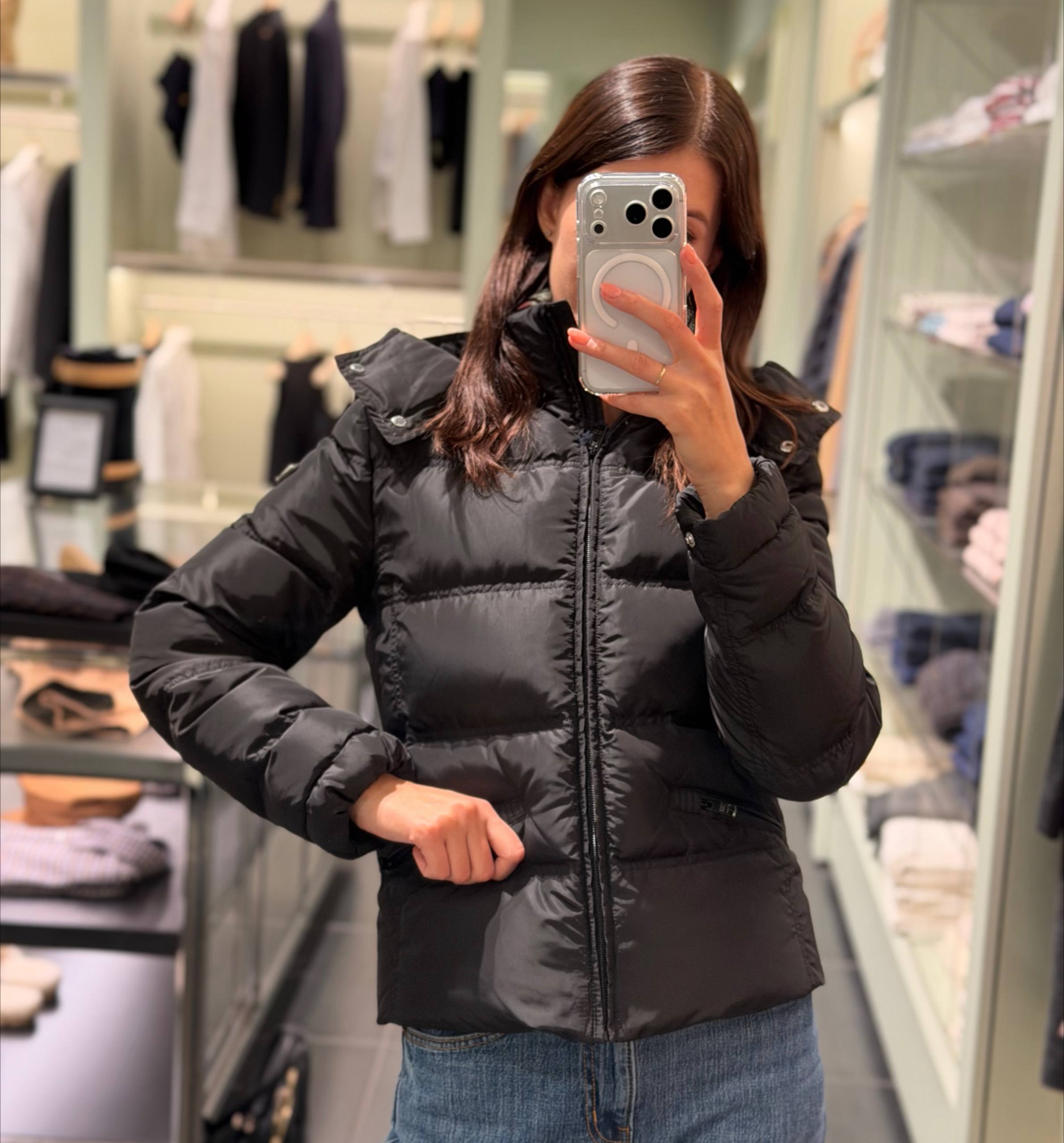 Пуховик женский Prada Prada Outlet