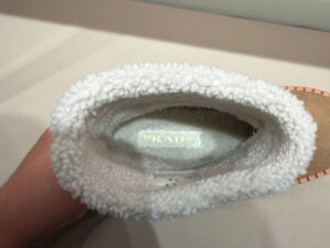 Замшевые ботинки с мехом Prada