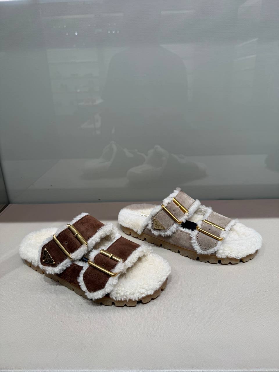 Кроссовки с мехом Prada Prada