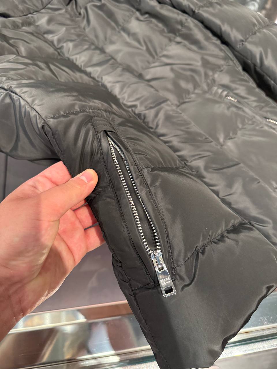 Пуховик женский Prada Prada Outlet