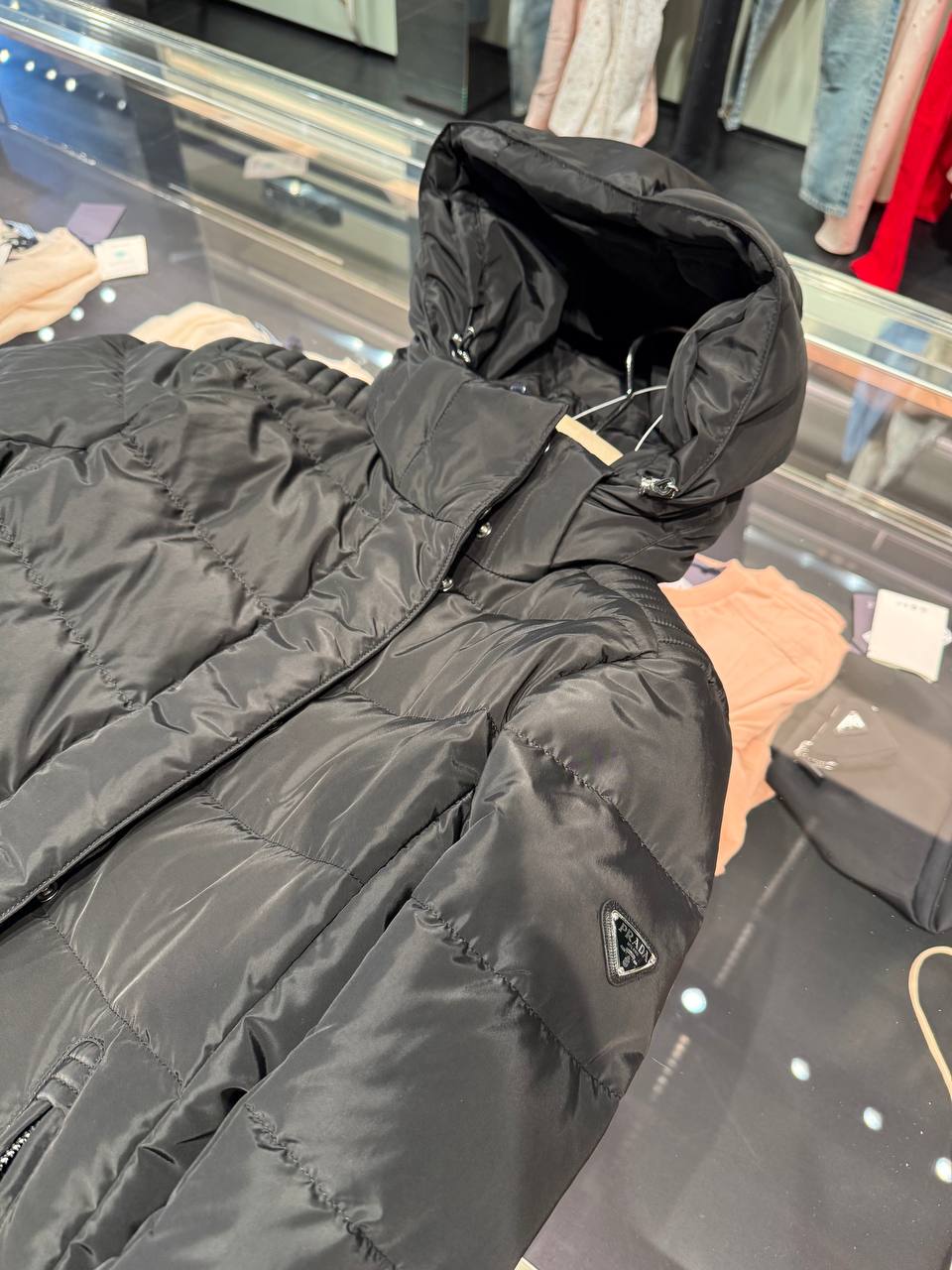 Пуховик женский Prada Prada Outlet