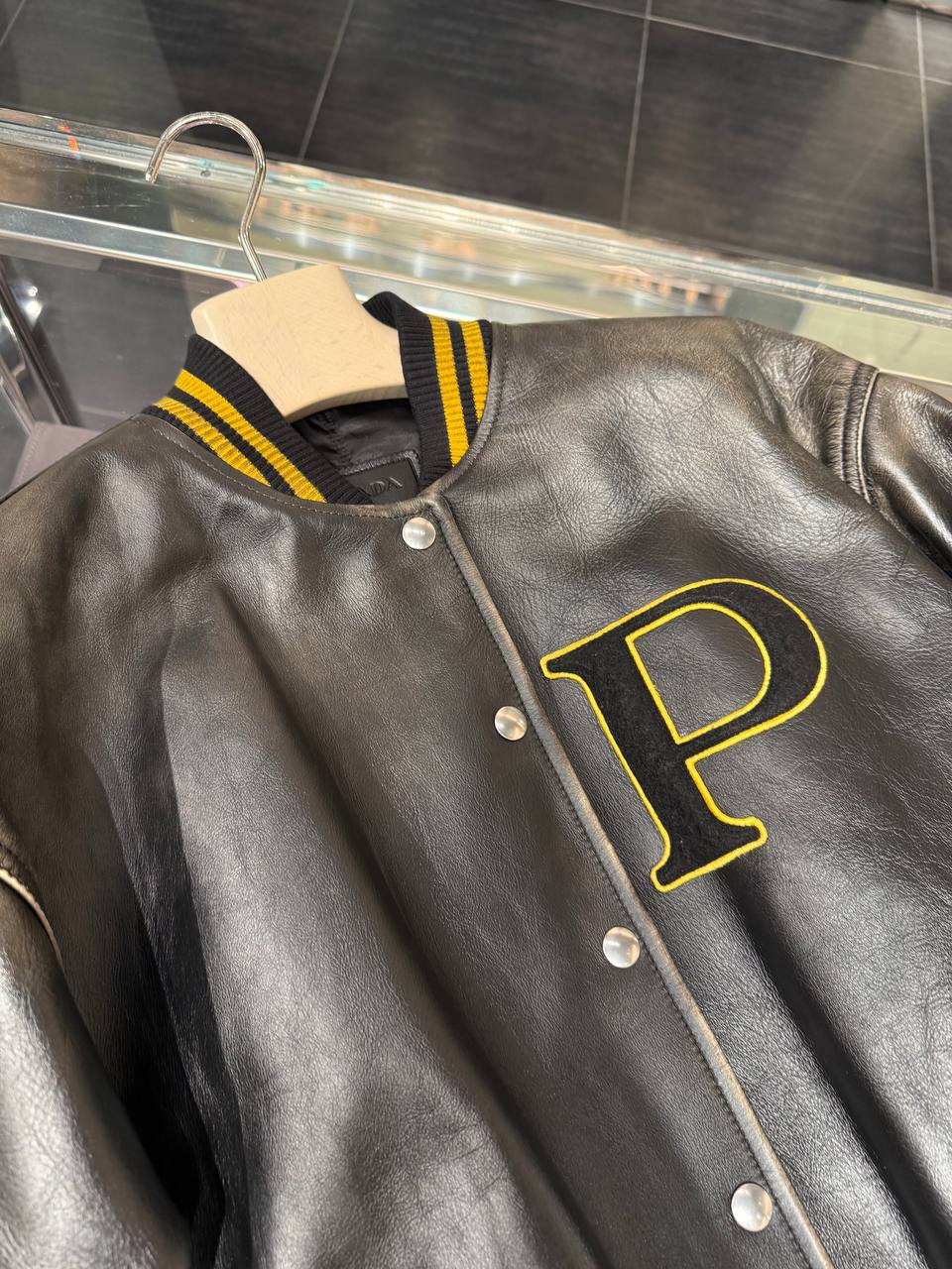 Кожаный бомбер Prada Prada Outlet