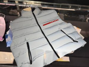 Пуховый жилет Prada Linea Rossa