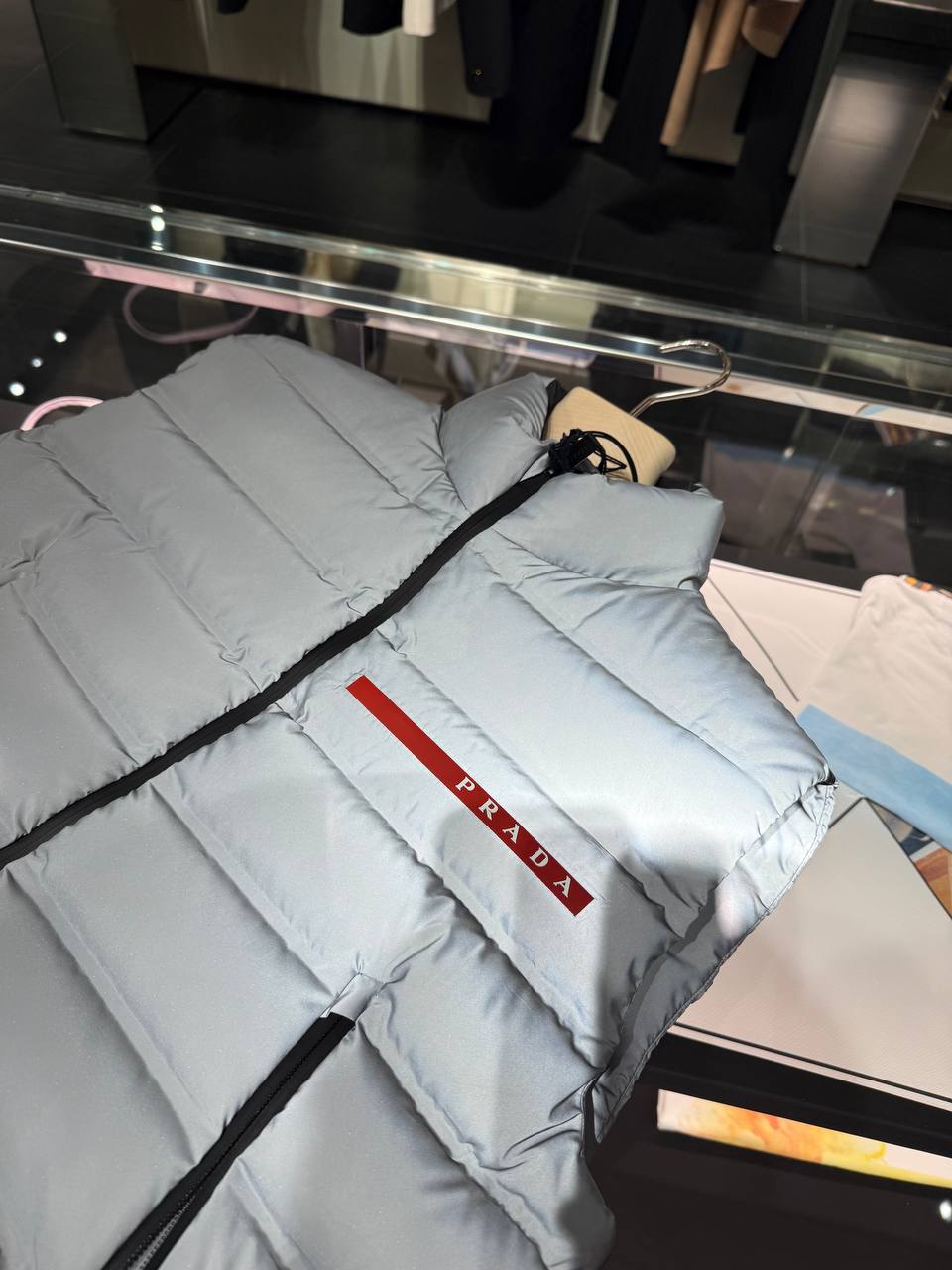 Пуховый жилет Prada Linea Rossa