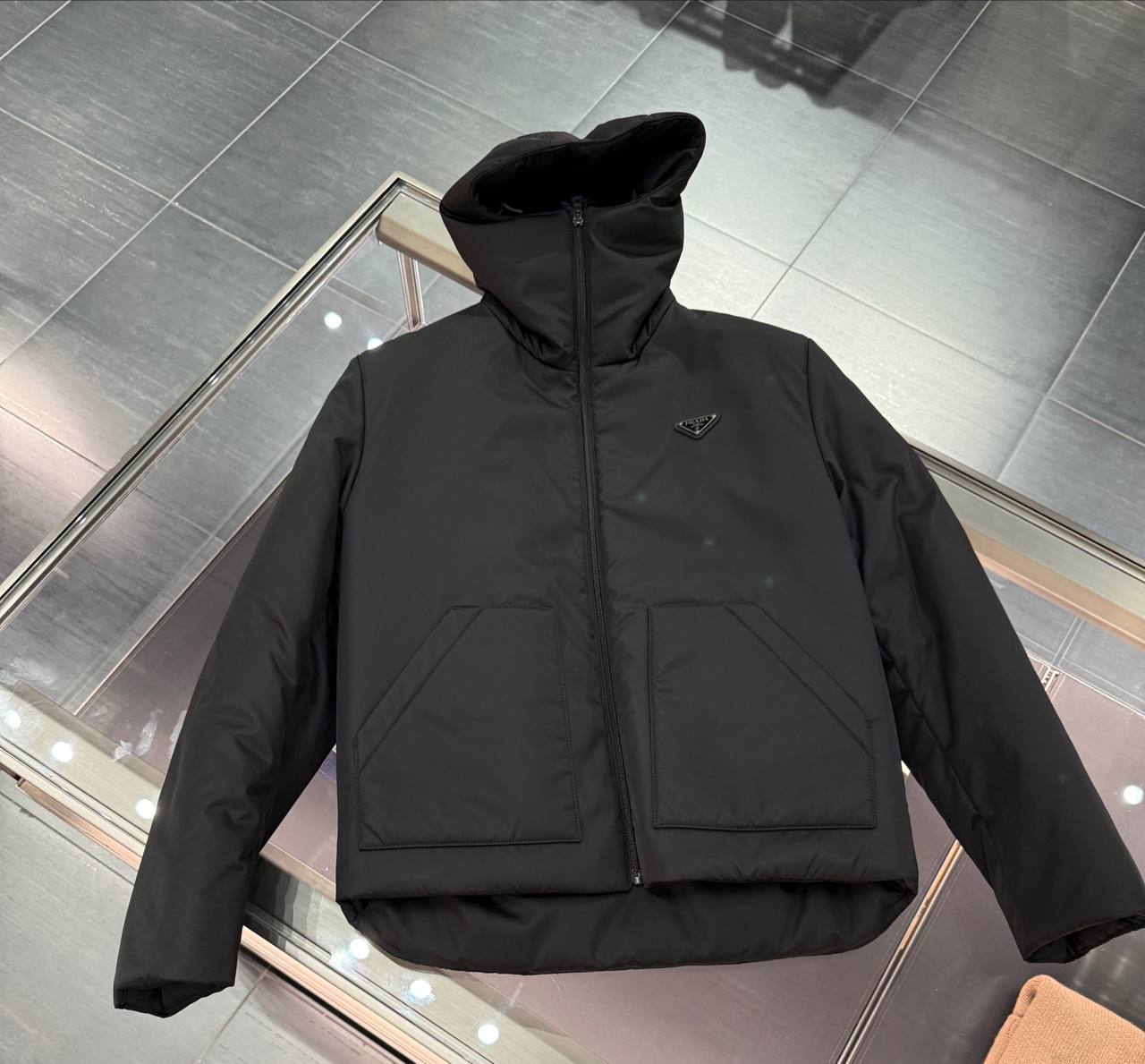 Куртка мужская Prada Re-Nylon Prada