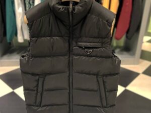 Пуховый жилет Prada Prada Outlet
