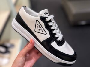 Кожаные кеды Prada Prada Outlet