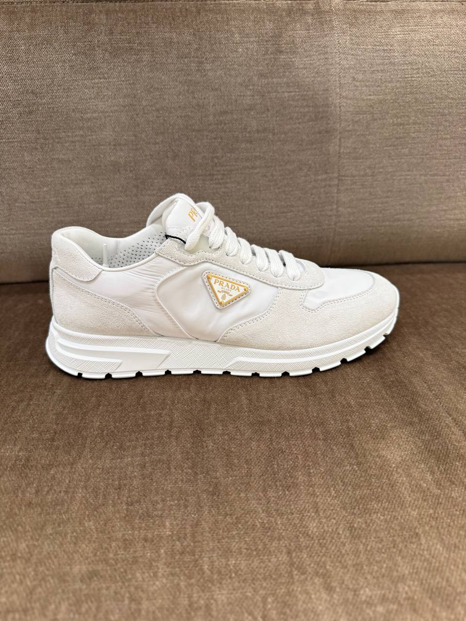 Кроссовки Prada женские Prada Outlet