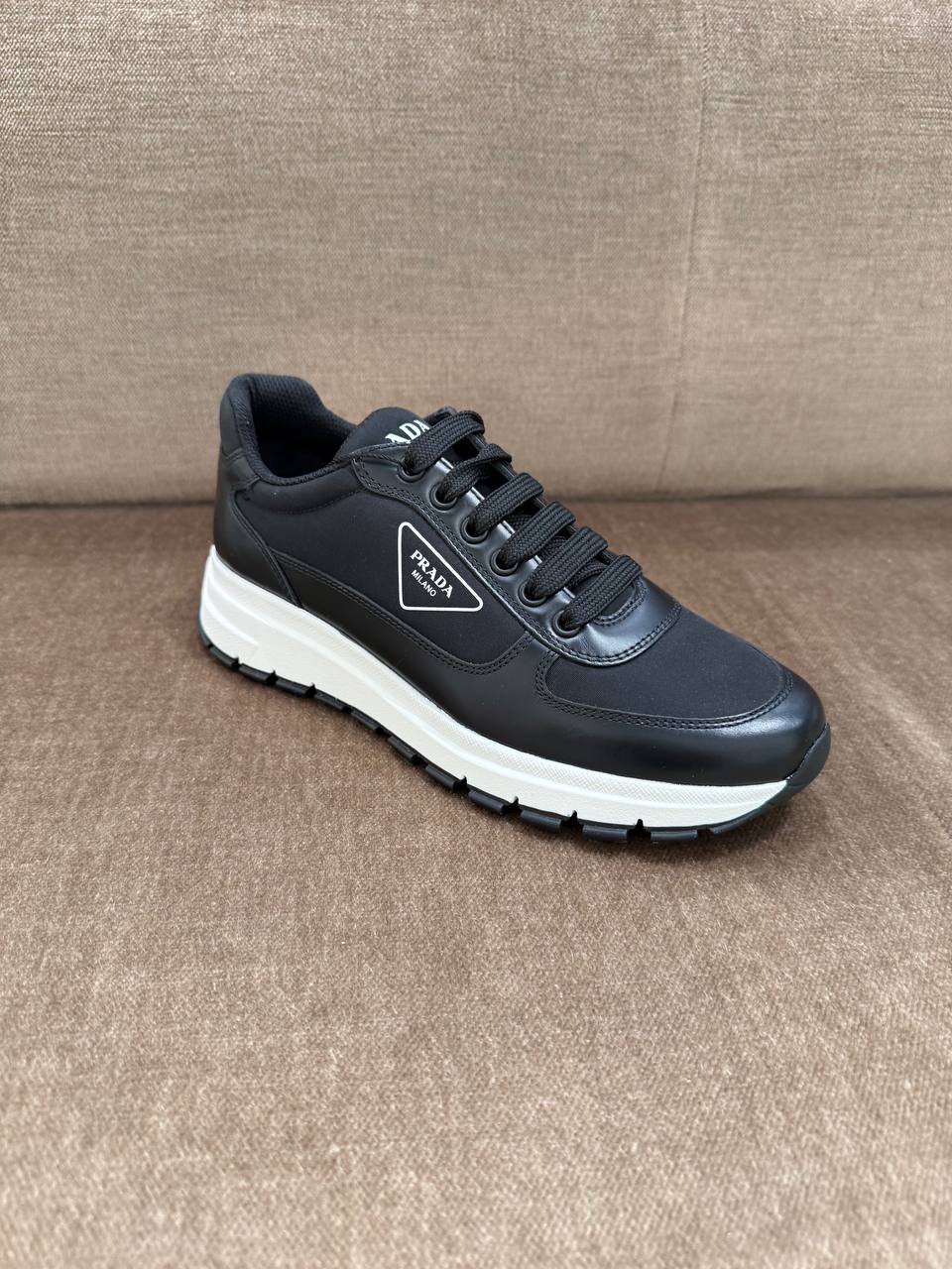 Кроссовки женские Prada Prada Outlet 2 3 4 5